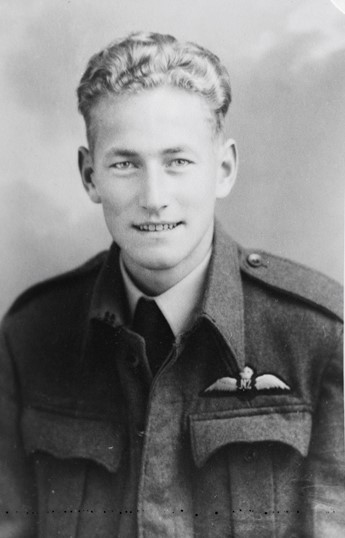 Donald Holder SW1923 1965 00099