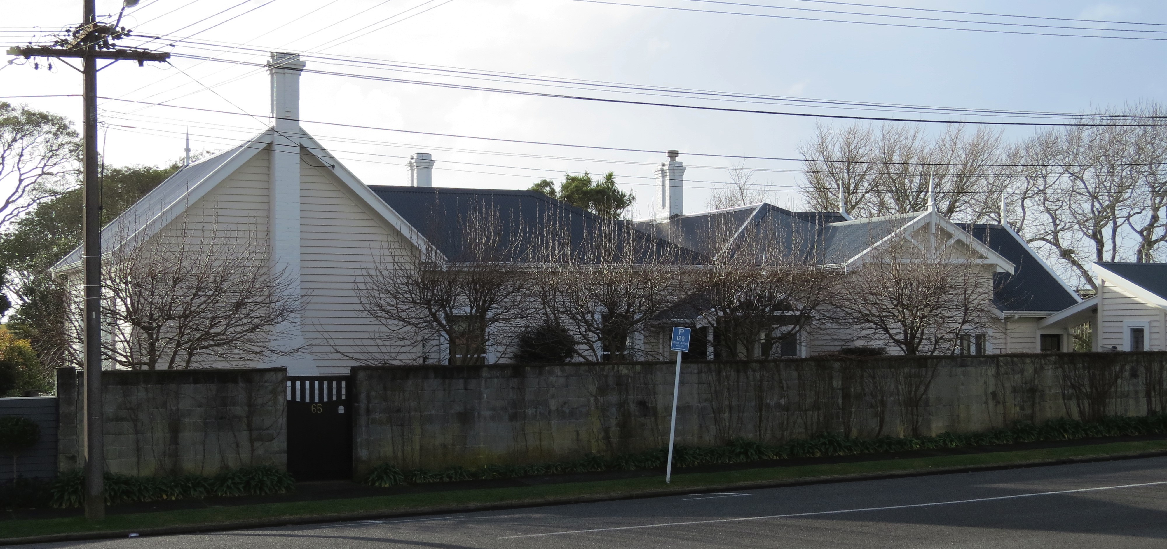 65_Gilbert_Street_2017__rear_view_.JPG