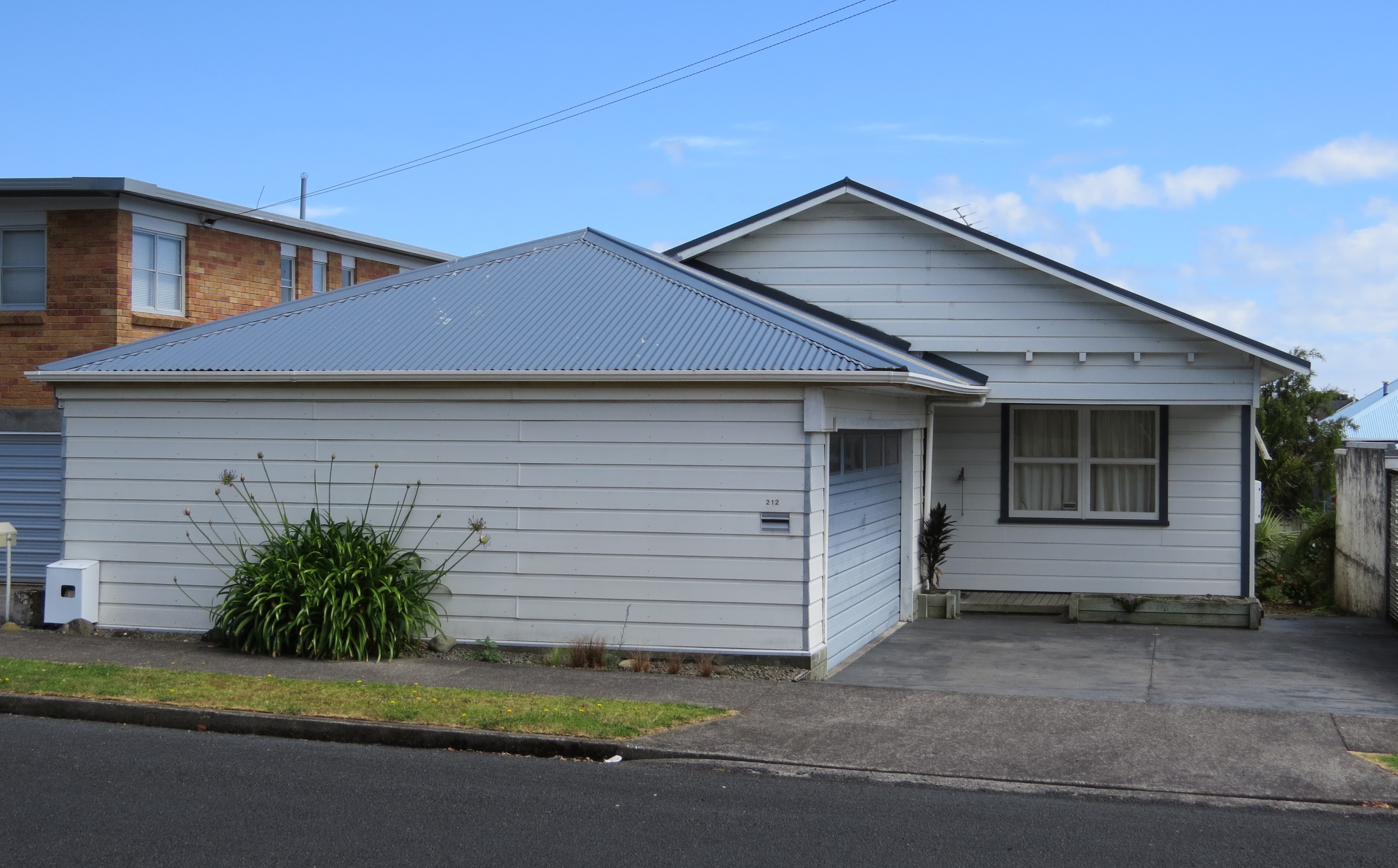 212_Powderham_Street_2017.JPG