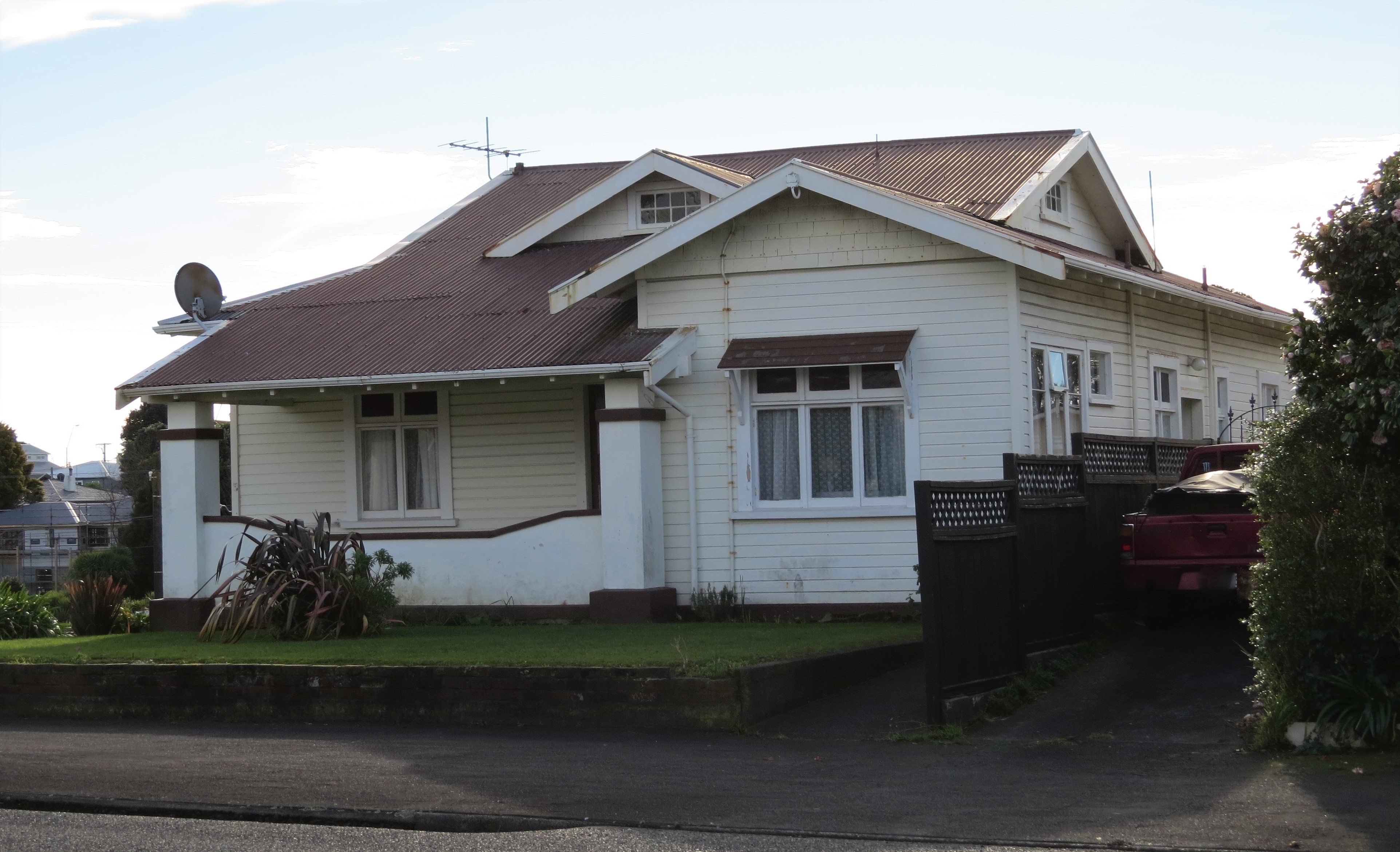 230_Devon_Street_West.JPG