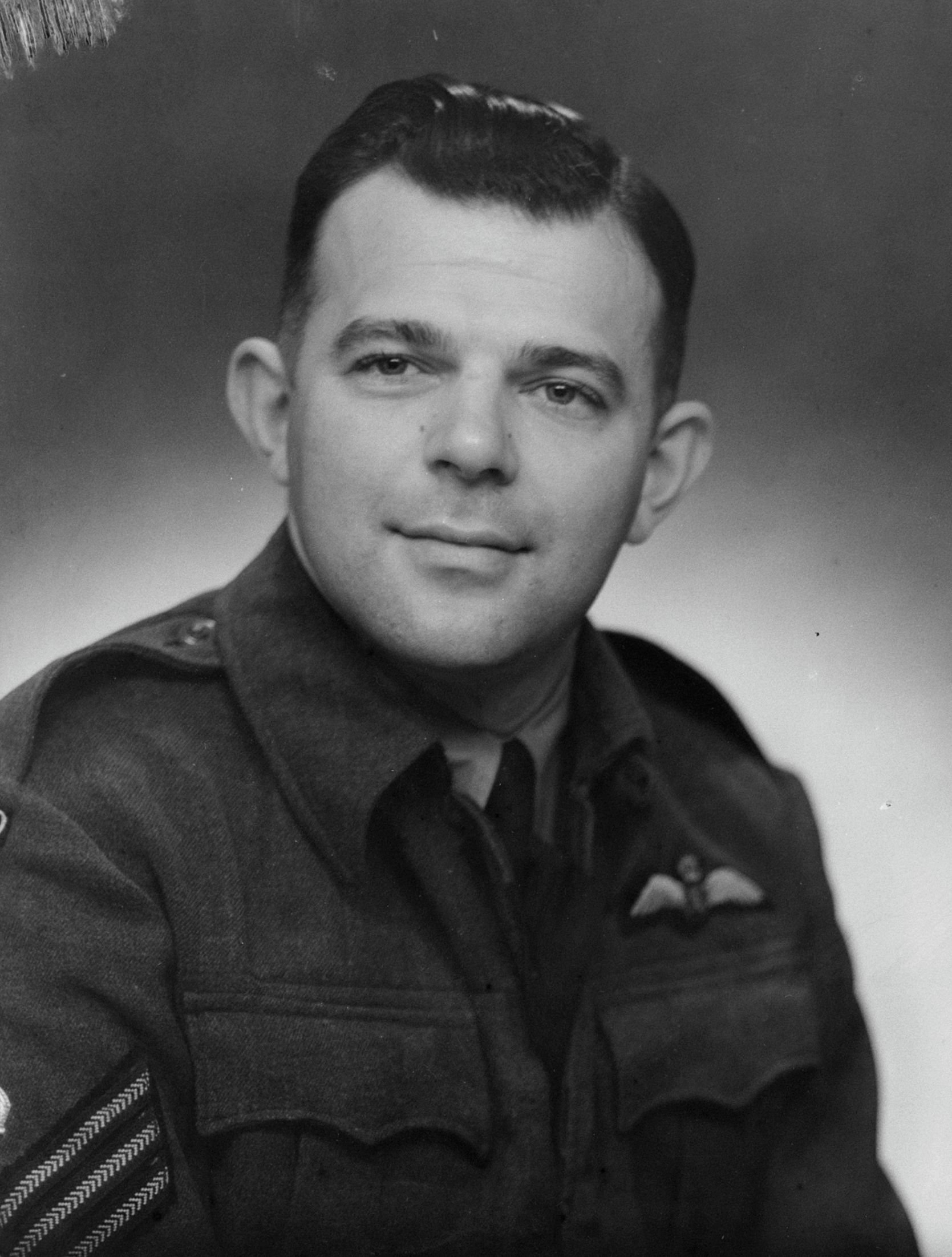 Gordon Langley Parker (7 March 1944). Swainson's Studios. Collection of Puke Ariki (SW1944.0576a).